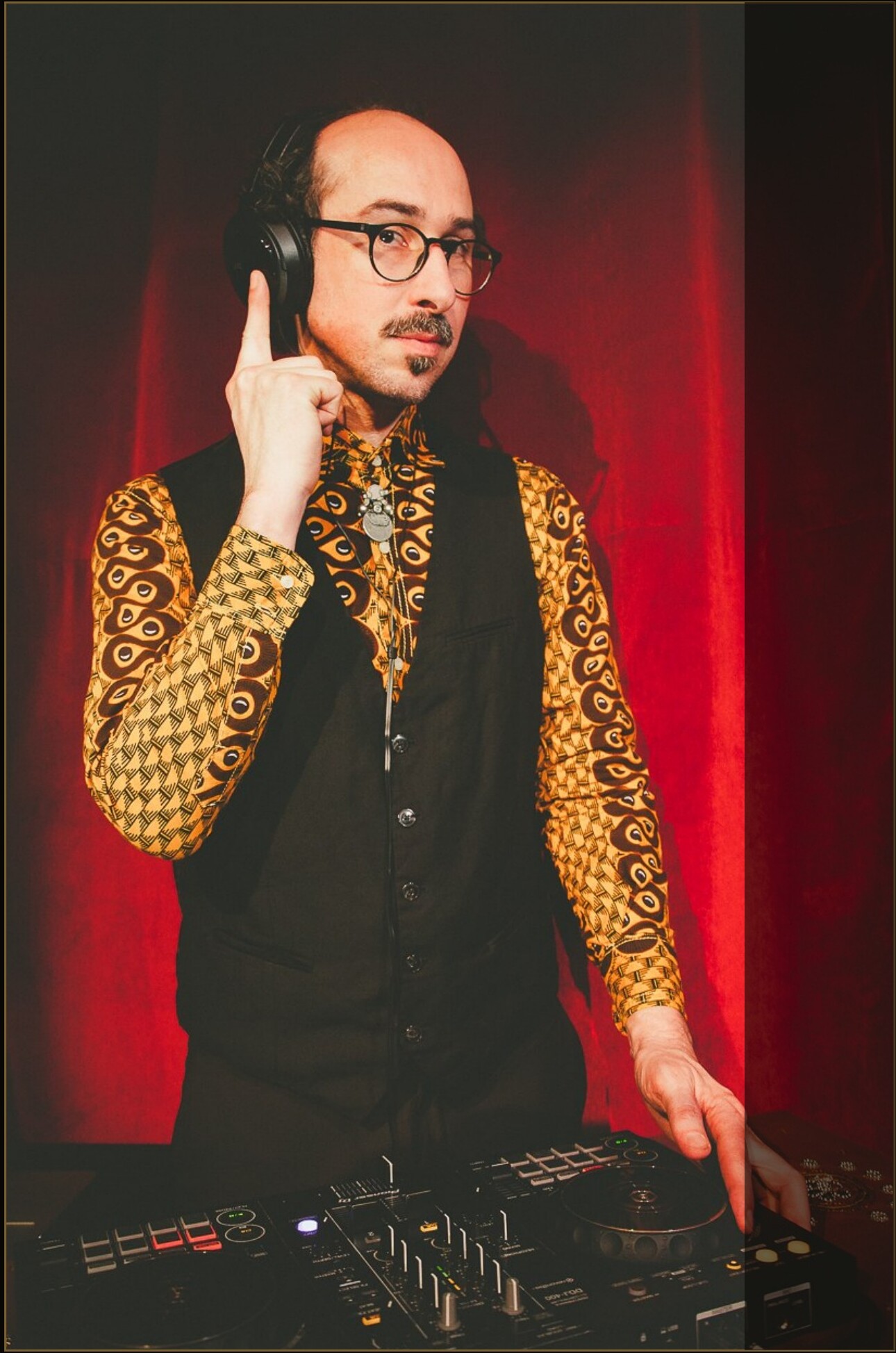 DJ Groucho